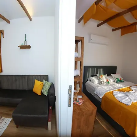 Tatil Evi Tiny House Echino Söğüt Marmaris